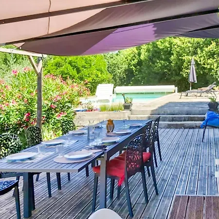 Stunning In With Wifi Holiday home